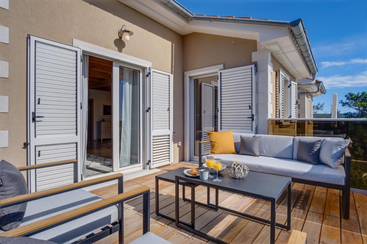Lucica 360 Sea View Suite نيغيزيني المظهر الخارجي الصورة